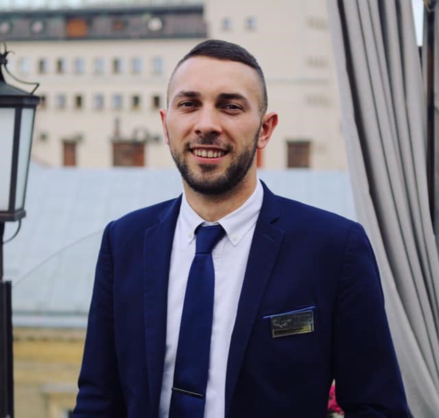 Тривають лекції у межах авторського курсу з ефективного сервісу та управління