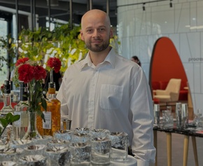 How an On-Site Bartender Works