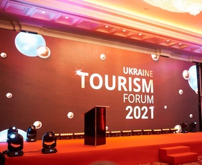 Triumph of Inclusivity and Impeccable Service: Swiss Hotel and Valentino Restaurant Win at Ukraine Tourism Awards 2021!
